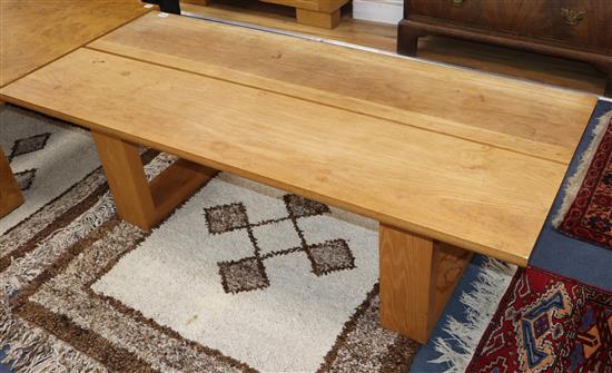A contemporary rectangular oak coffee table length 140cm
